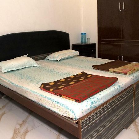 Hotel Tamilnadu Kashi Bénarès Extérieur photo