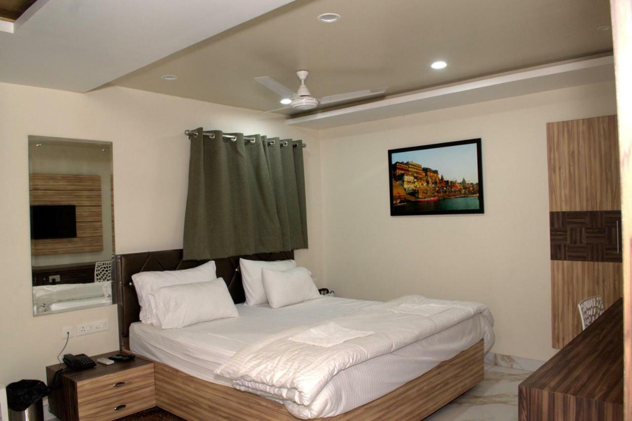 Hotel Tamilnadu Kashi Bénarès Extérieur photo