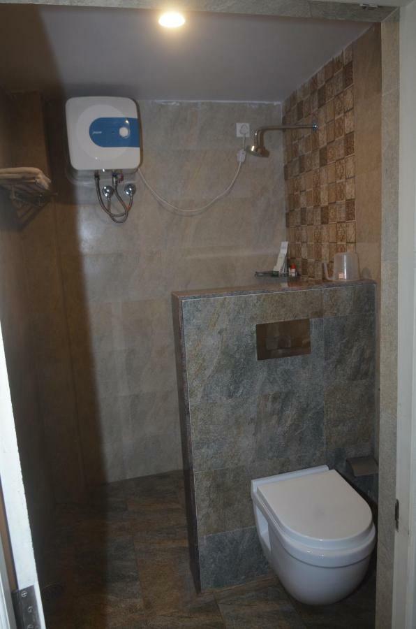 Hotel Tamilnadu Kashi Bénarès Extérieur photo