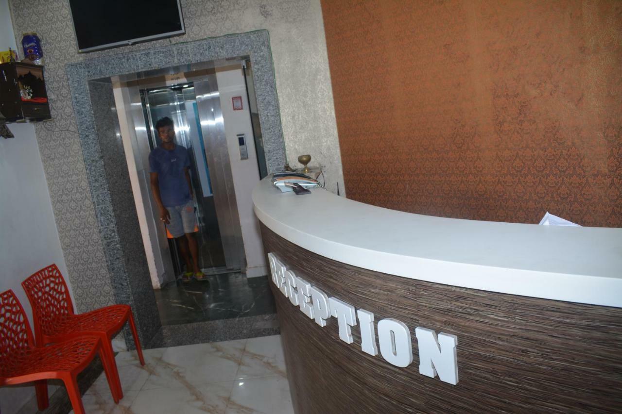 Hotel Tamilnadu Kashi Bénarès Extérieur photo