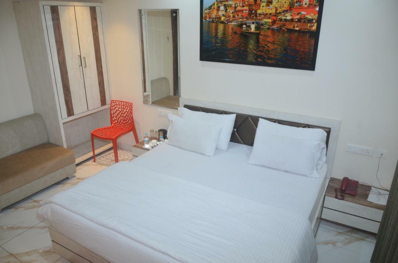 Hotel Tamilnadu Kashi Bénarès Extérieur photo